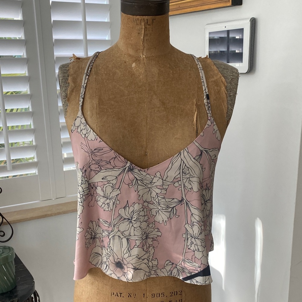 Caos Floral V-Neck Satin Cami Top - Pink